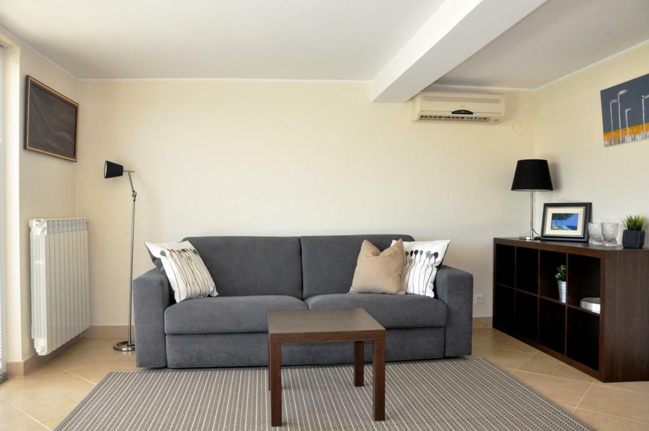 Villa Ulivo Apartments Пореч Екстериор снимка